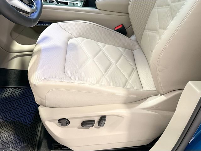 Used 2025 Volkswagen Atlas SE image 14