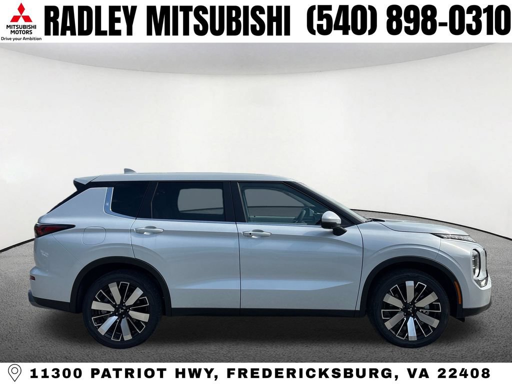 New 2026 Mitsubishi Outlander SE FWD image 20
