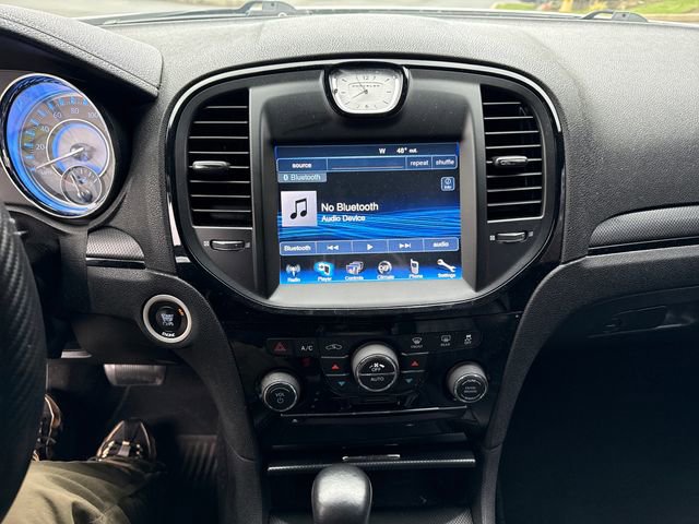 Used 2014 Chrysler 300 S image 22