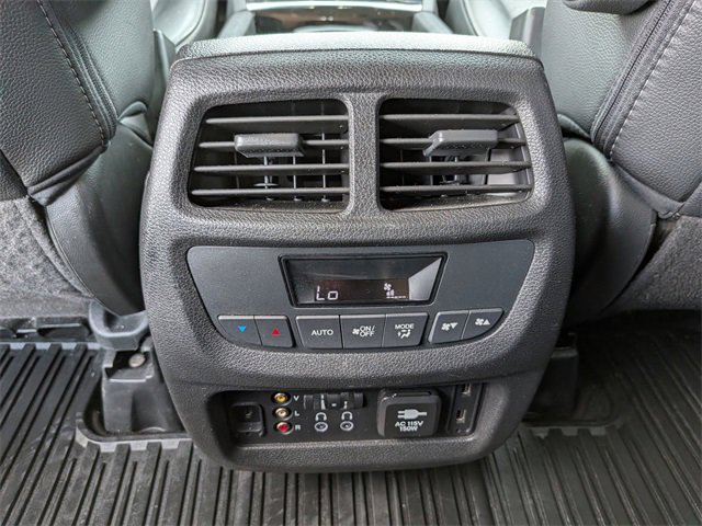 Used 2018 Honda Pilot Touring image 28