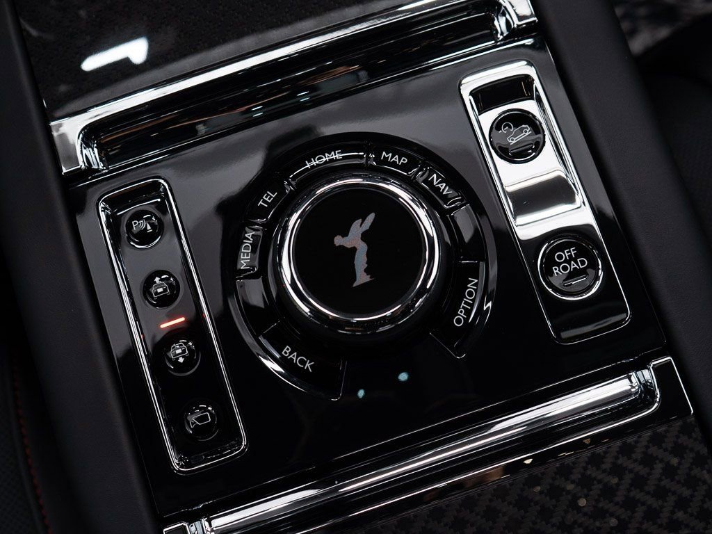New 2026 Rolls-Royce Cullinan Black Badge image 22