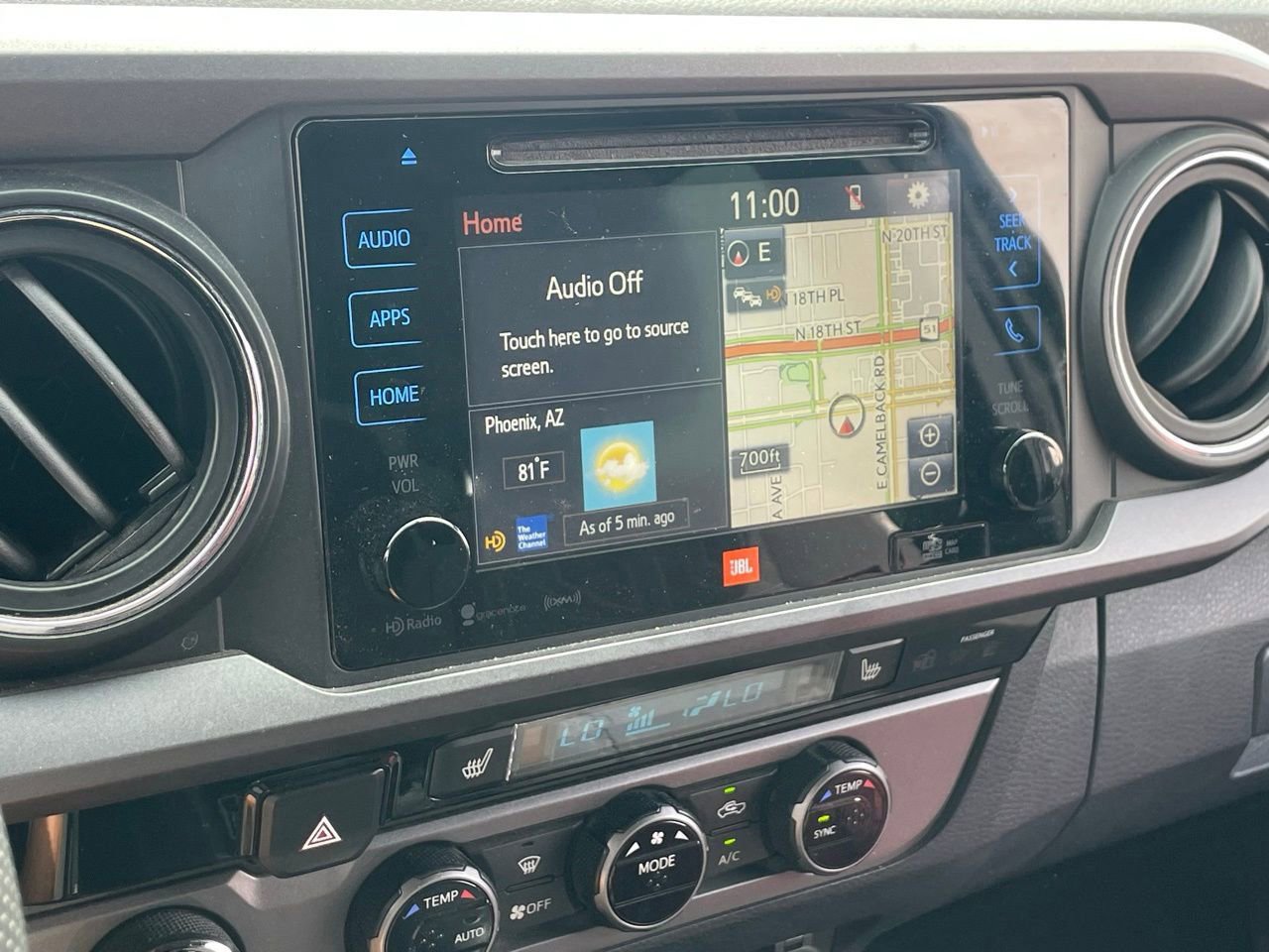 Used 2017 Toyota Tacoma TRD Off-Road image 10