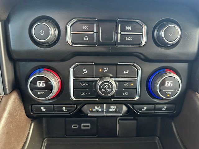 Used 2022 Chevrolet Tahoe LT w/ Luxury Package AWD/4WD image 38