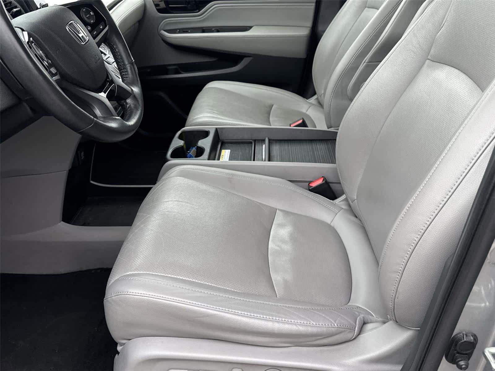 Used 2019 Honda Odyssey Elite image 11