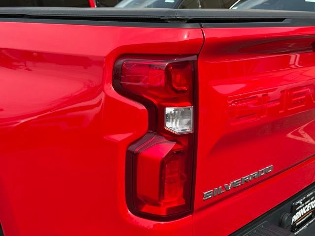 Used 2021 Chevrolet Silverado 1500 RST AWD/4WD image 16