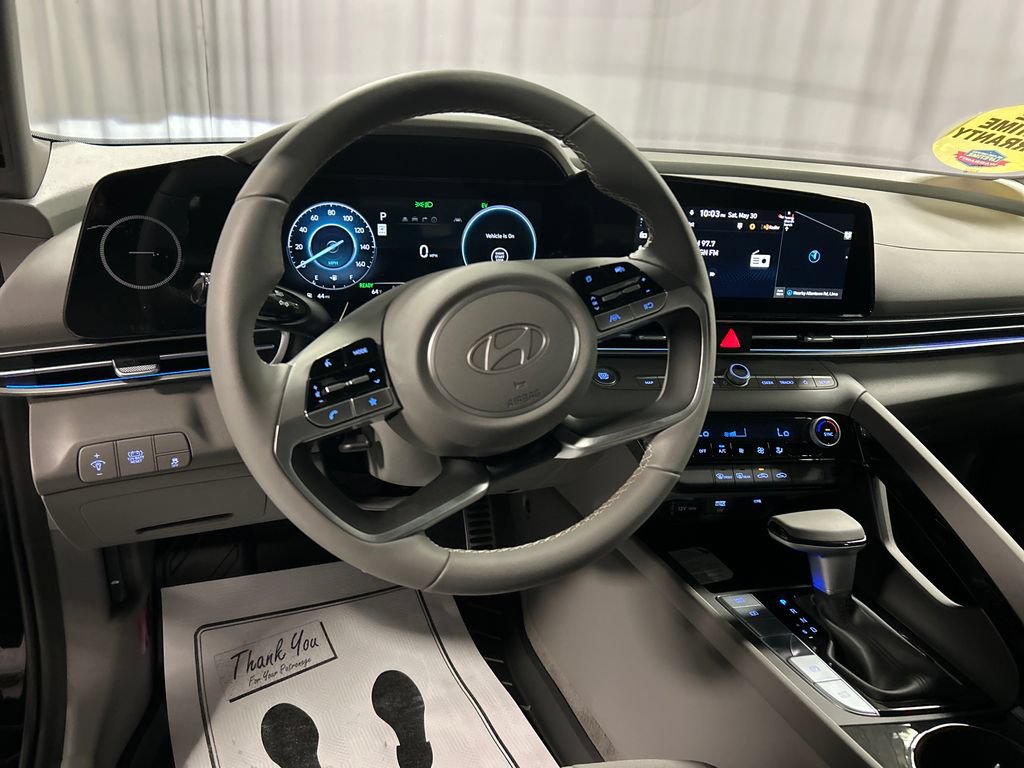 New 2026 Hyundai Elantra SEL FWD image 13