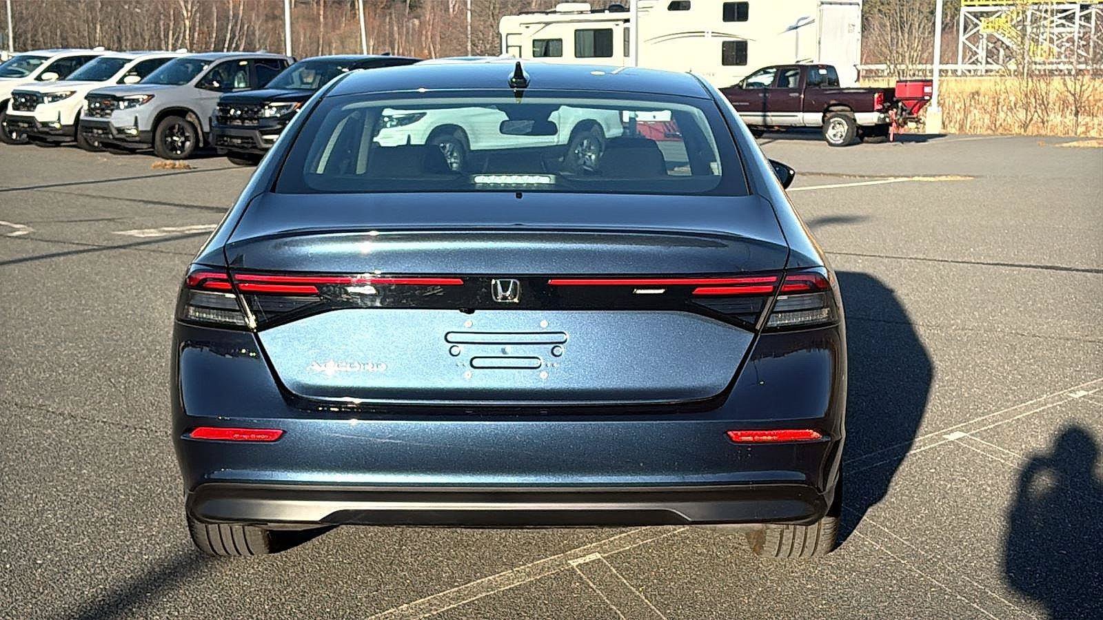Used 2025 Honda Accord SE image 7