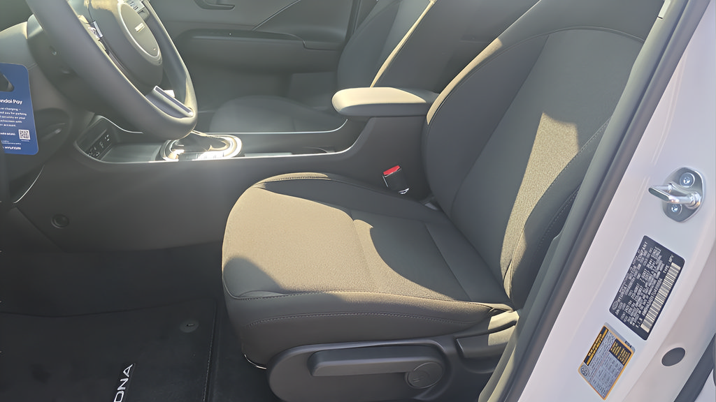 New 2026 Hyundai Kona SE FWD image 13