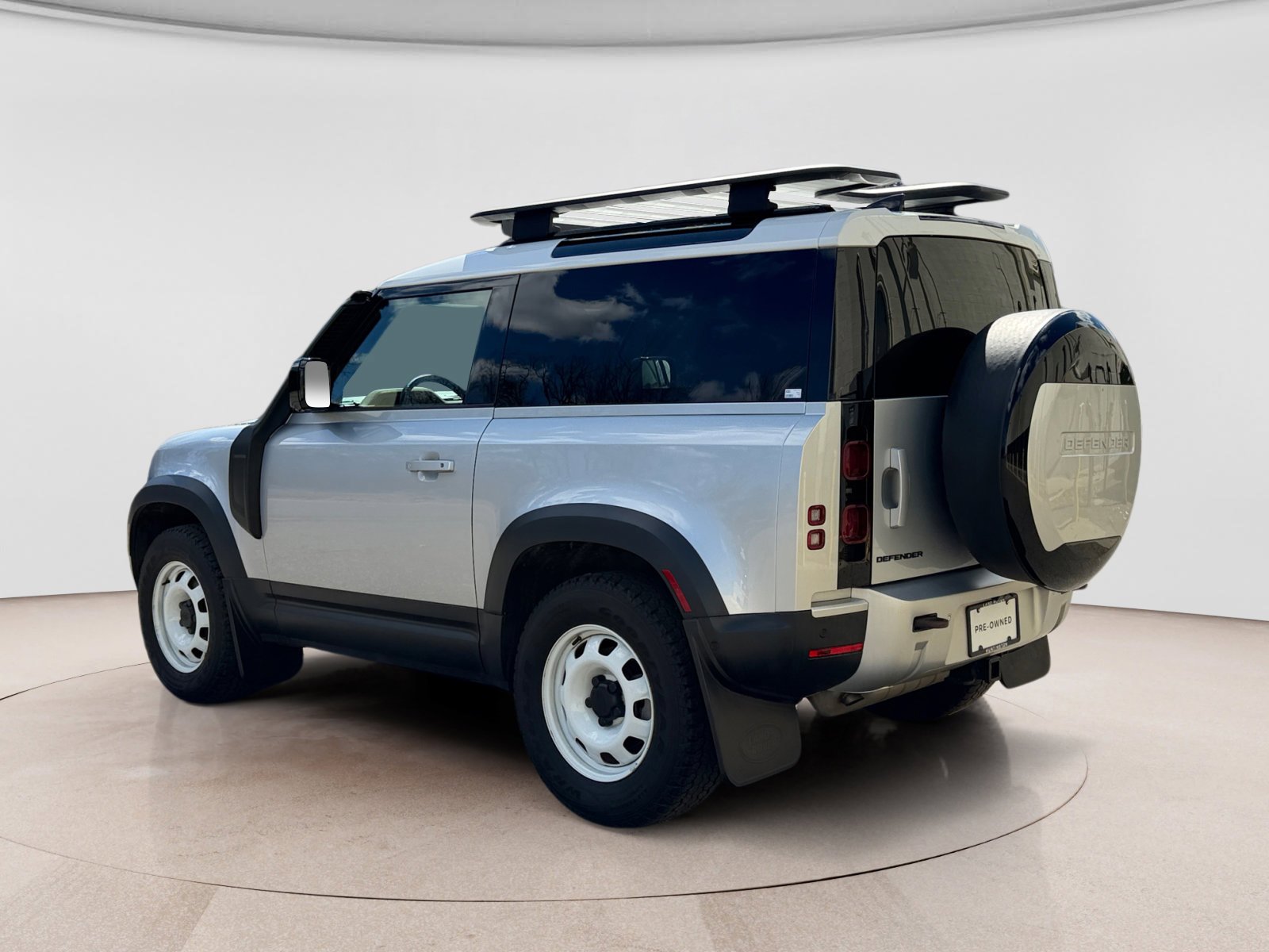 Used 2023 Land Rover Defender 90 S AWD/4WD image 3