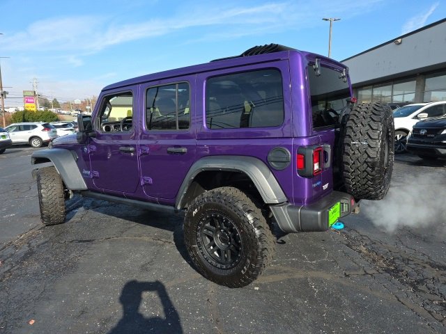 Used 2023 Jeep Wrangler Unlimited w/ Sun & Screen Package image 4