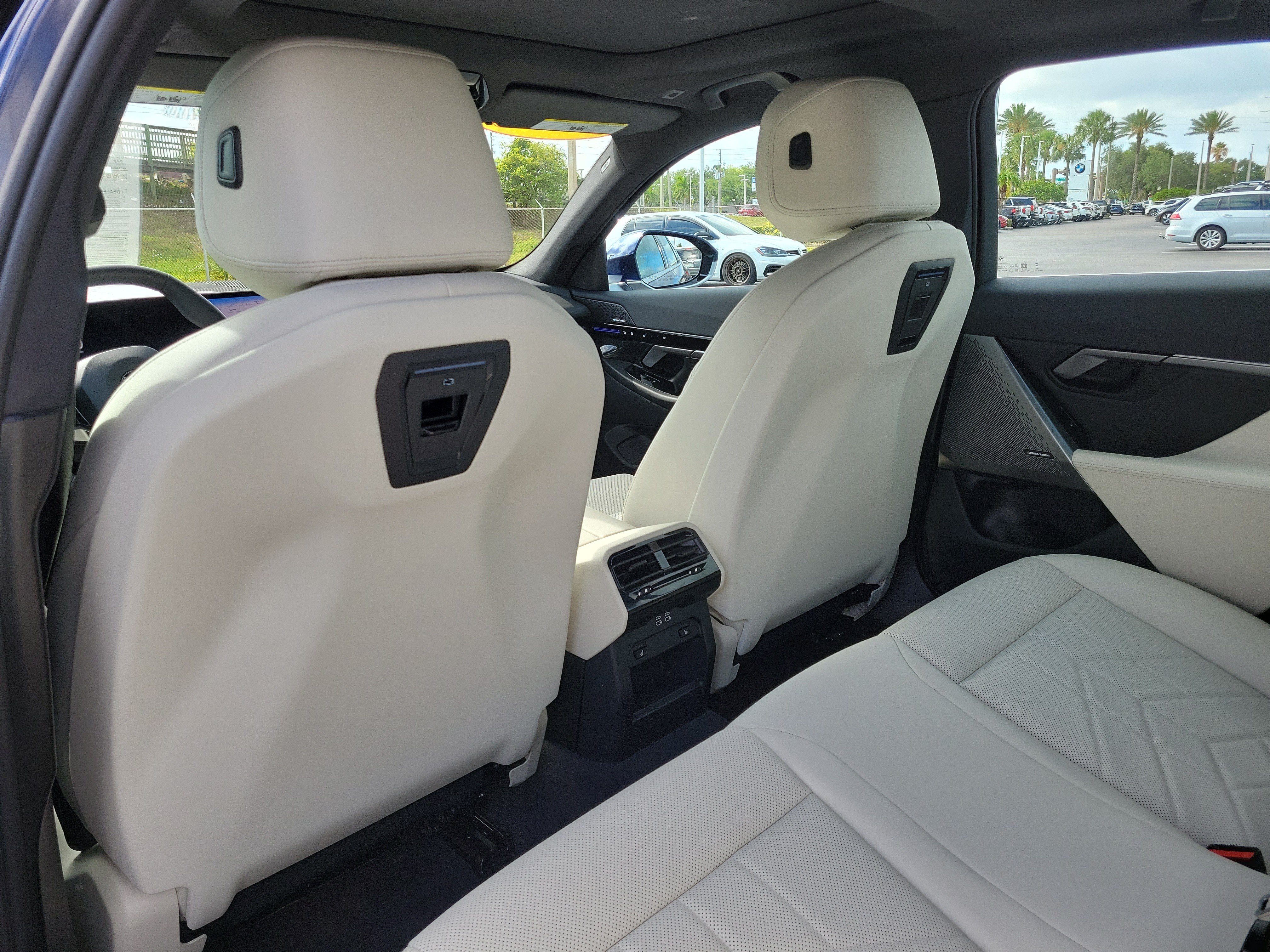 Used 2026 BMW 530i RWD image 11