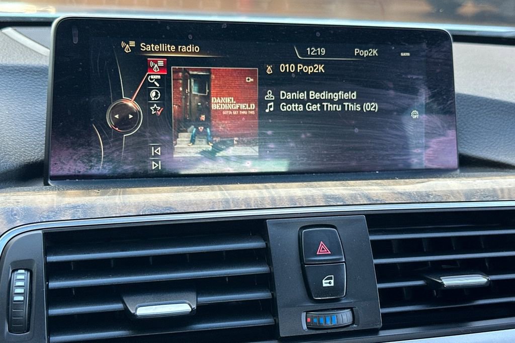 Used 2016 BMW 328i Sedan w/ Technology Package image 19