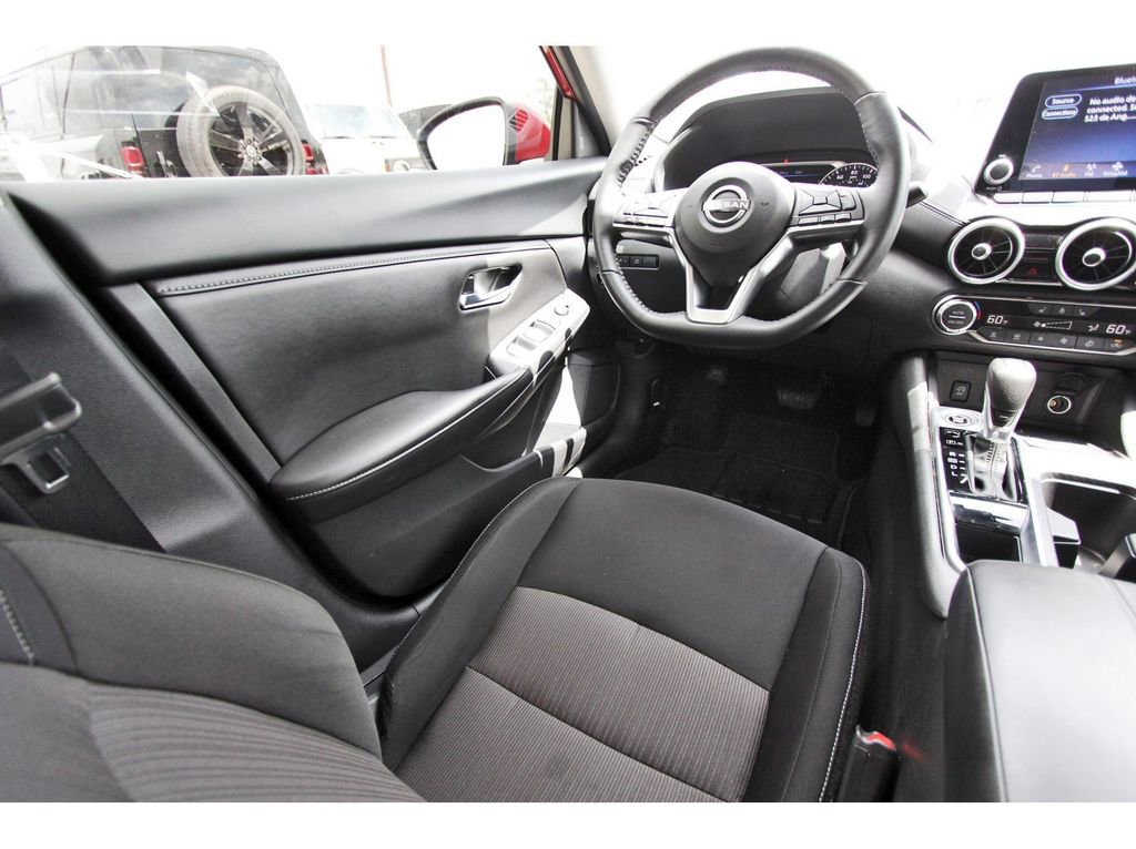 Used 2025 Nissan Sentra SV w/ All-Weather Package FWD image 11