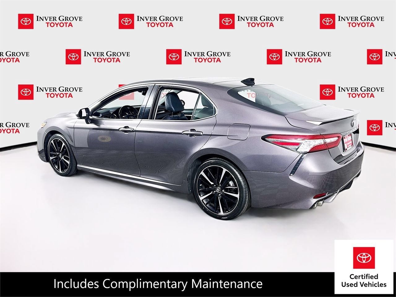 Used 2019 Toyota Camry XSE FWD image 7