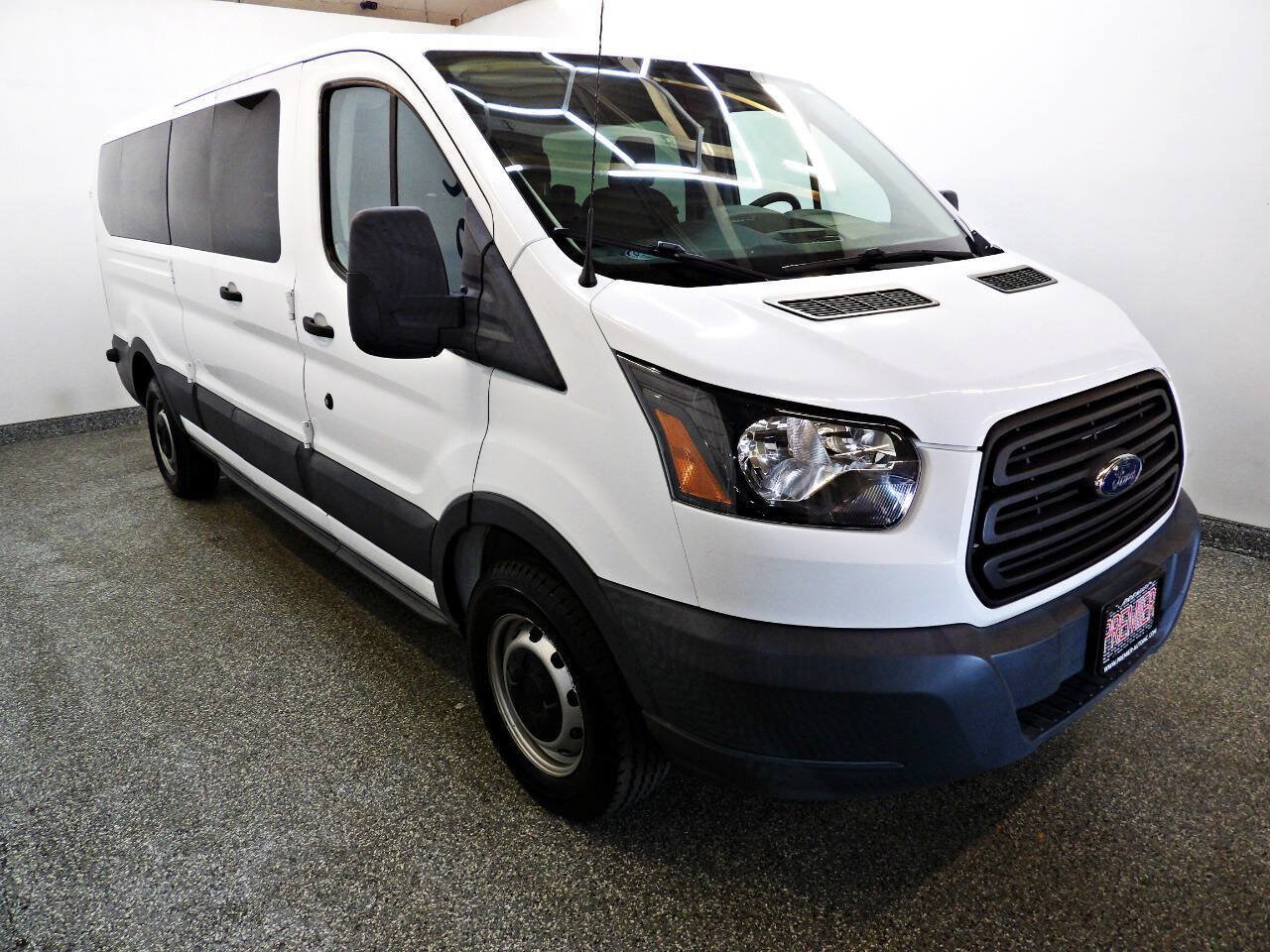 Used 2018 Ford Transit 350 XL RWD image 3