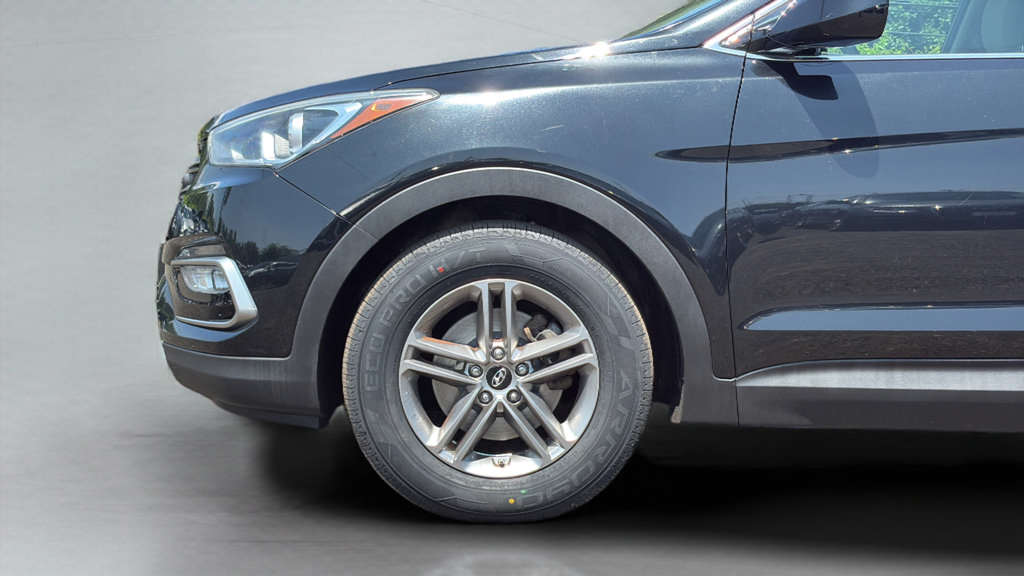 Used 2017 Hyundai Santa Fe Sport AWD/4WD image 23