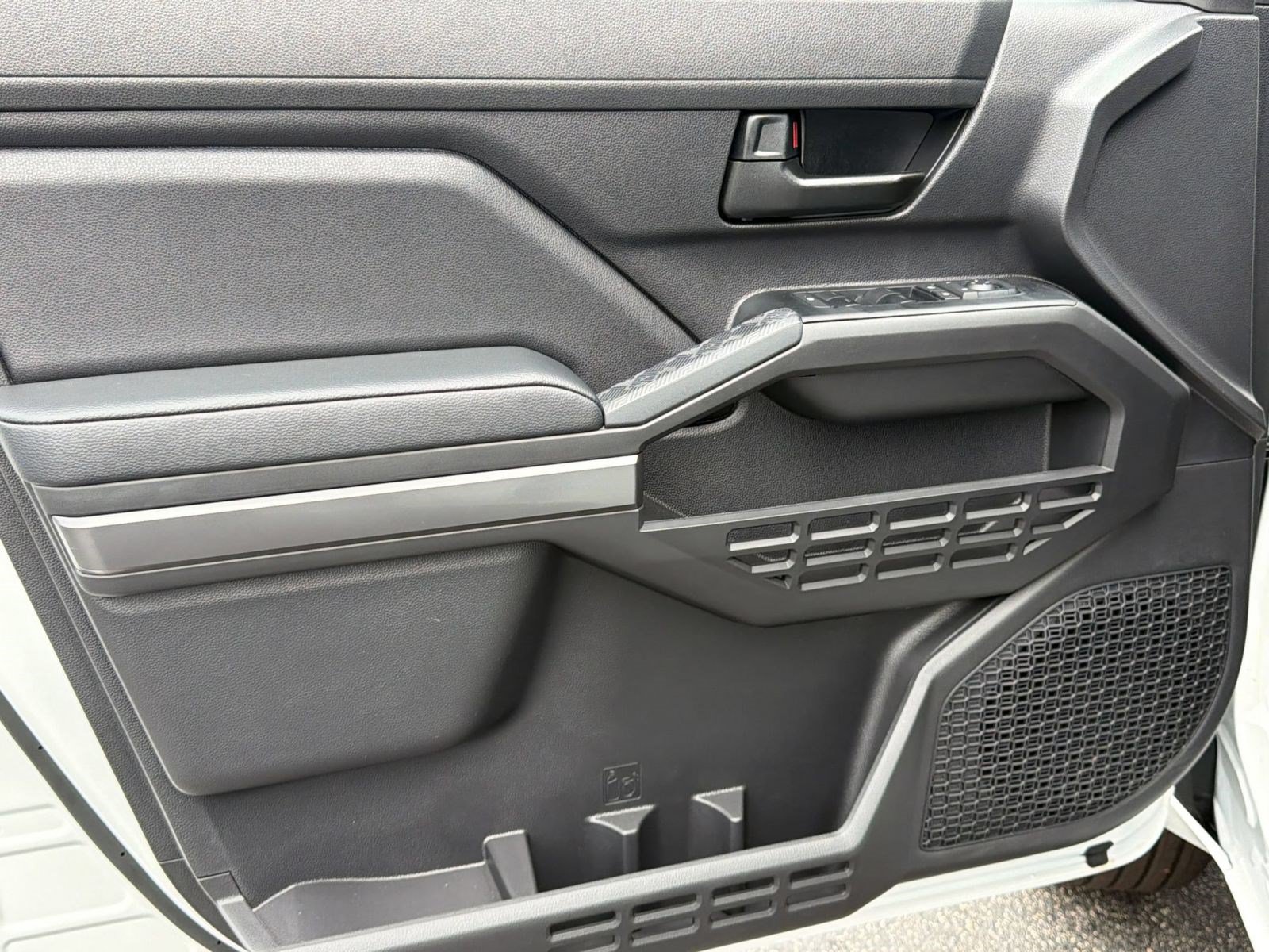 Used 2026 Toyota Tacoma SR5 RWD image 14