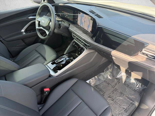 Certified 2025 Audi Q5 Premium w/ Convenience Package AWD/4WD image 25