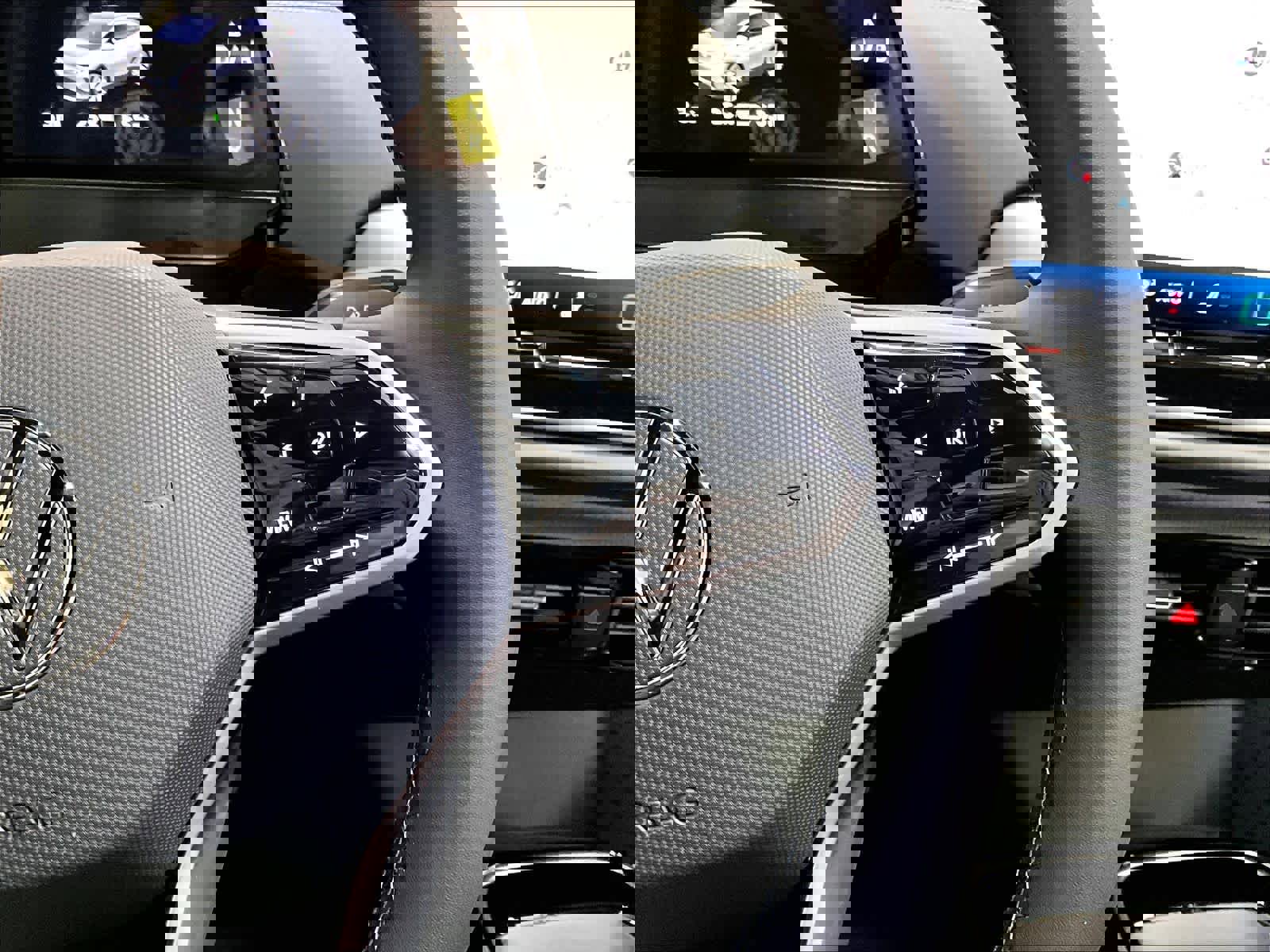 New 2026 Volkswagen ID.4 Pro image 18