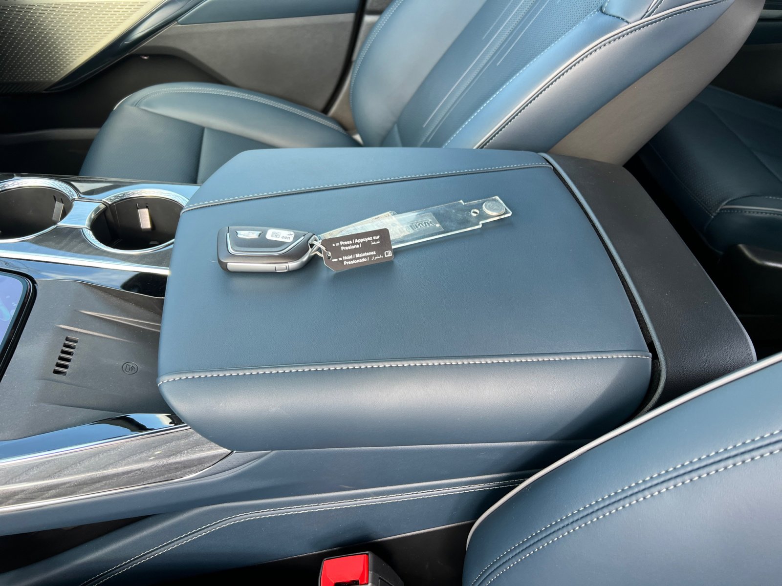 New 2025 Cadillac Escalade IQ Luxury 2 image 14