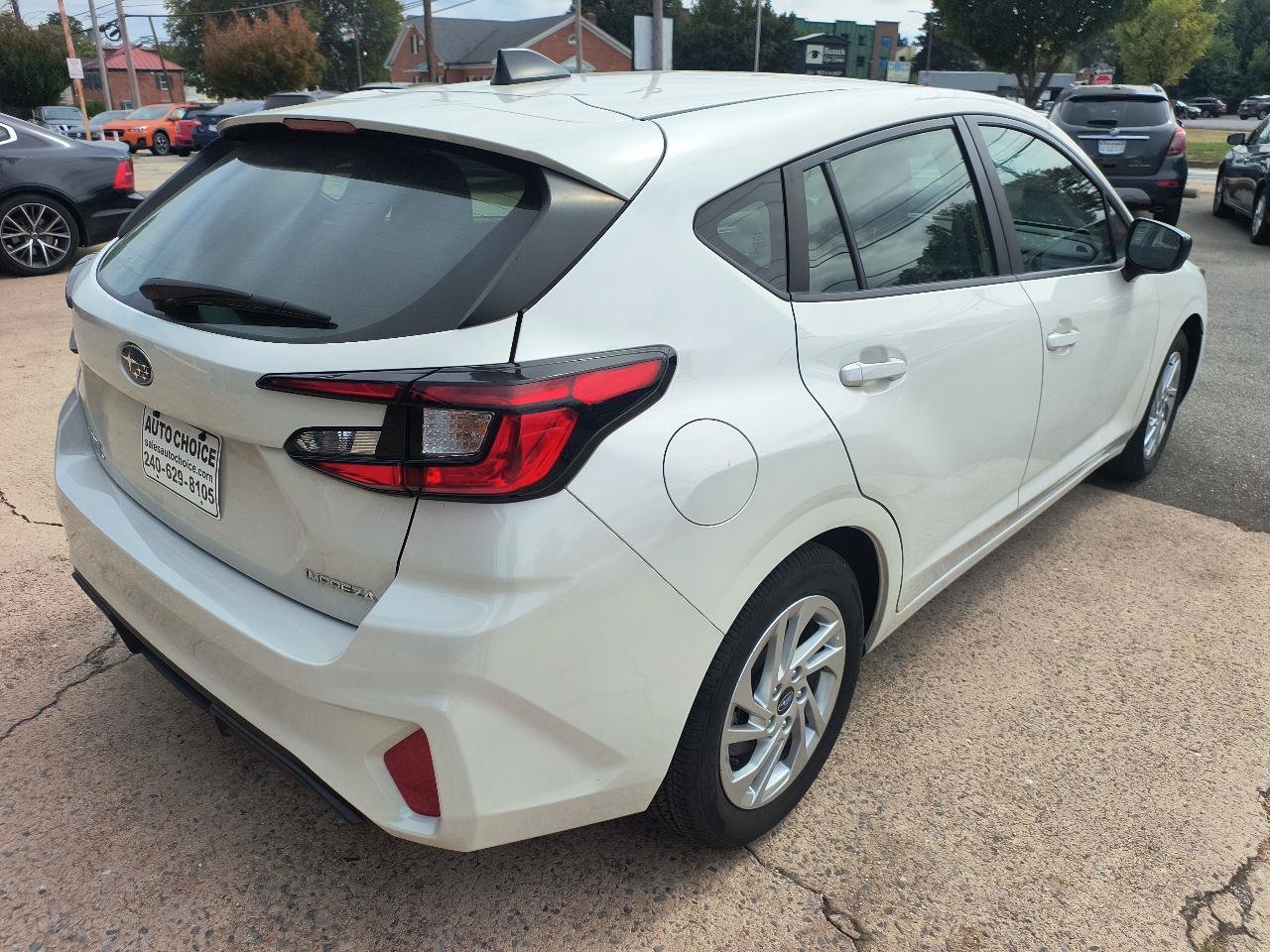 Used 2024 Subaru Impreza 2.0i AWD/4WD image 16