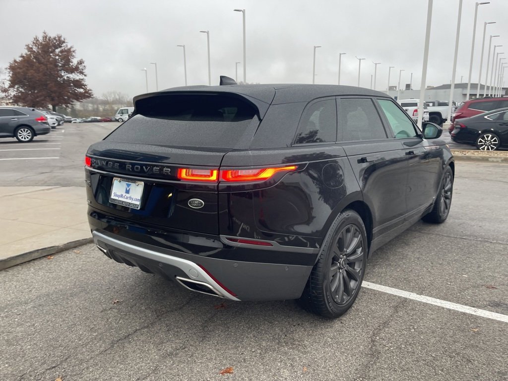 Used 2018 Land Rover Range Rover Velar R-Dynamic SE image 3