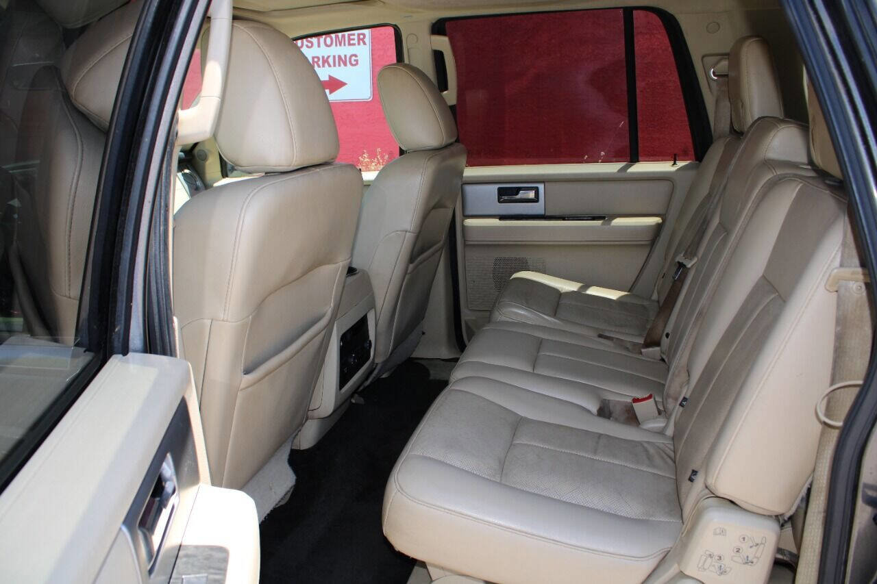 Used 2017 Ford Expedition EL Limited image 14