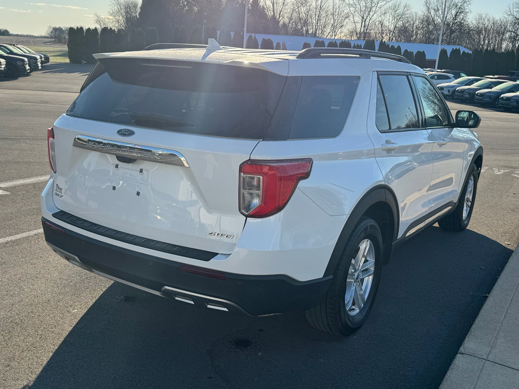 Used 2023 Ford Explorer XLT w/ Equipment Group 202A image 9
