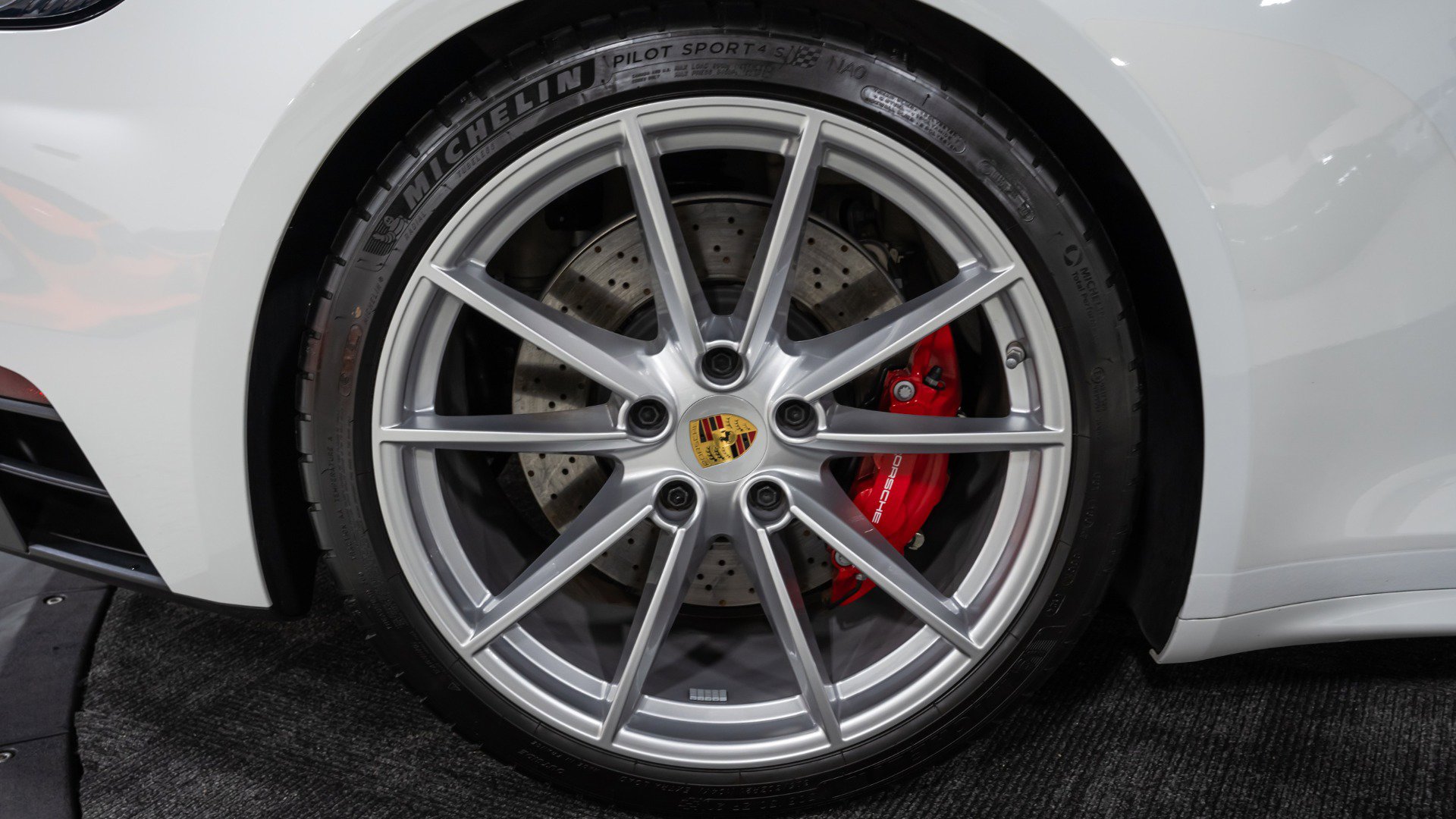 Used 2024 Porsche 911 Targa 4 GTS image 37