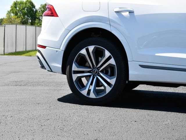 Used 2022 Audi Q8 Premium Plus w/ Premium Plus Package AWD/4WD image 10