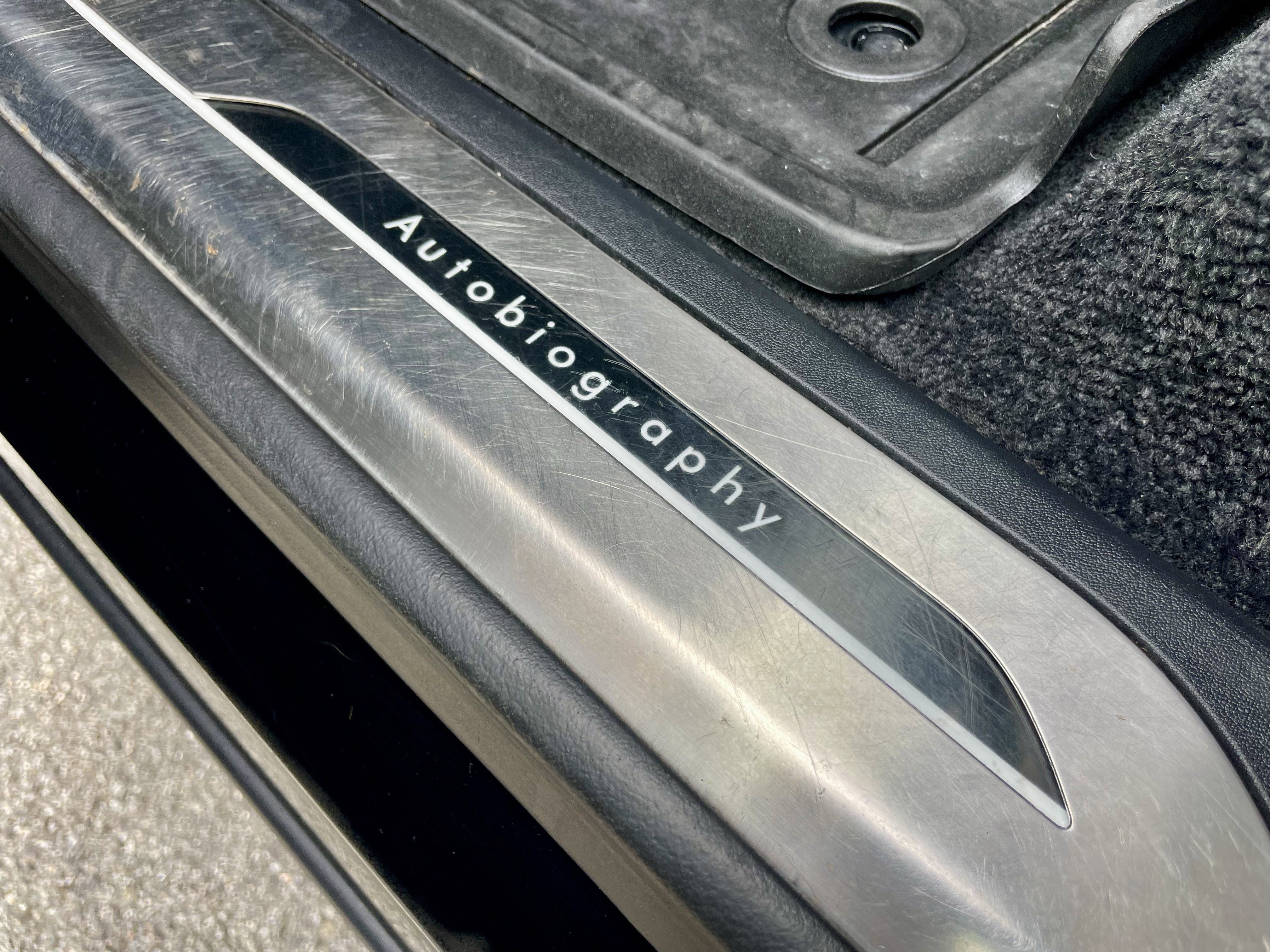 Used 2023 Land Rover Range Rover Long Wheelbase Autobiography image 44