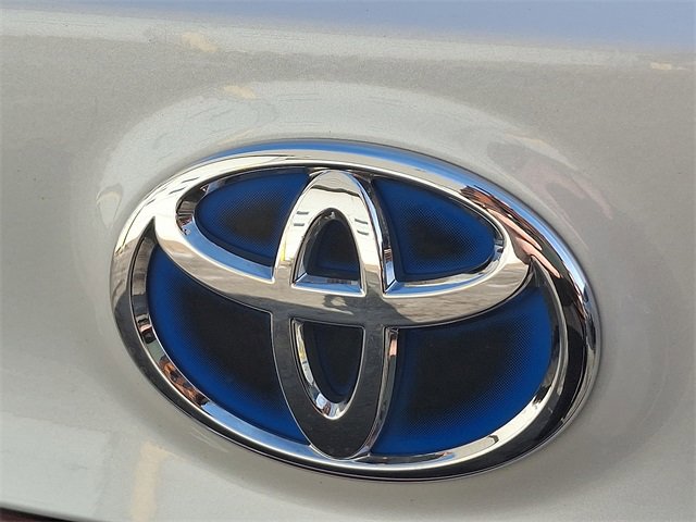 Used 2019 Toyota Avalon XLE w/ Moonroof Package image 29