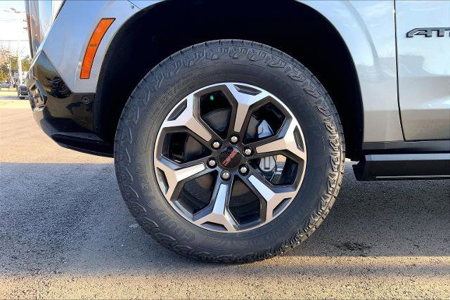 New 2026 GMC Yukon AT4 Ultimate AWD/4WD image 6