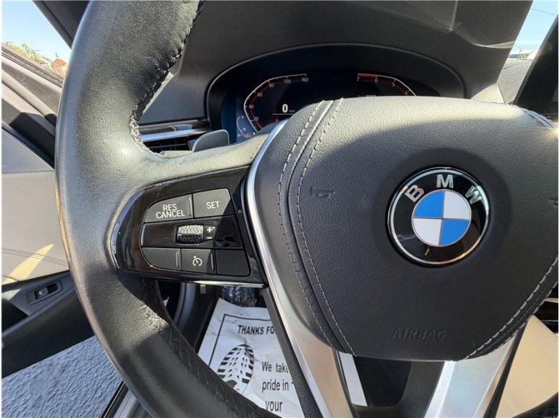 Used 2020 BMW 530i w/ Premium Package image 32