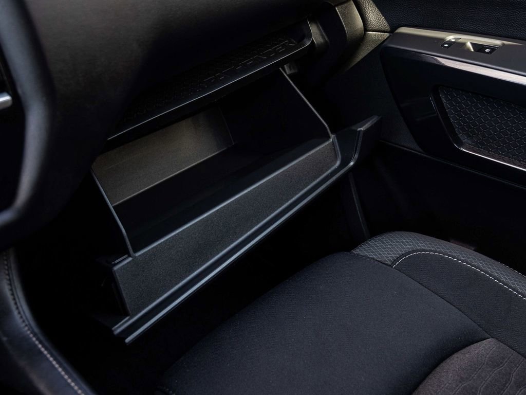 Used 2023 Nissan Pathfinder SV AWD/4WD image 19