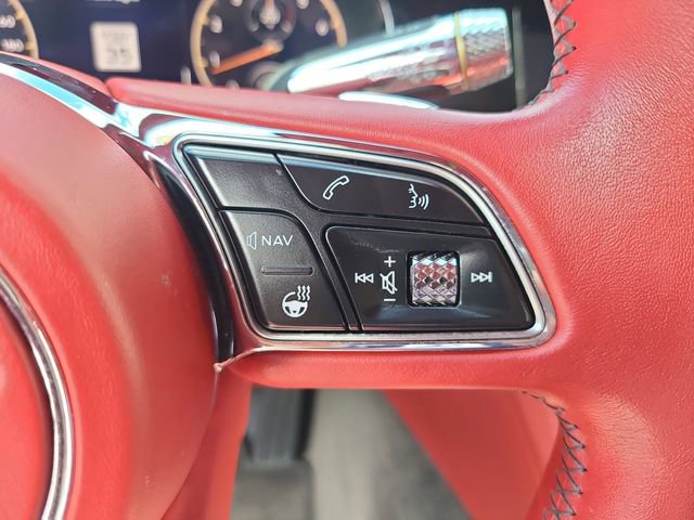 Used 2021 Bentley Flying Spur V8 image 32