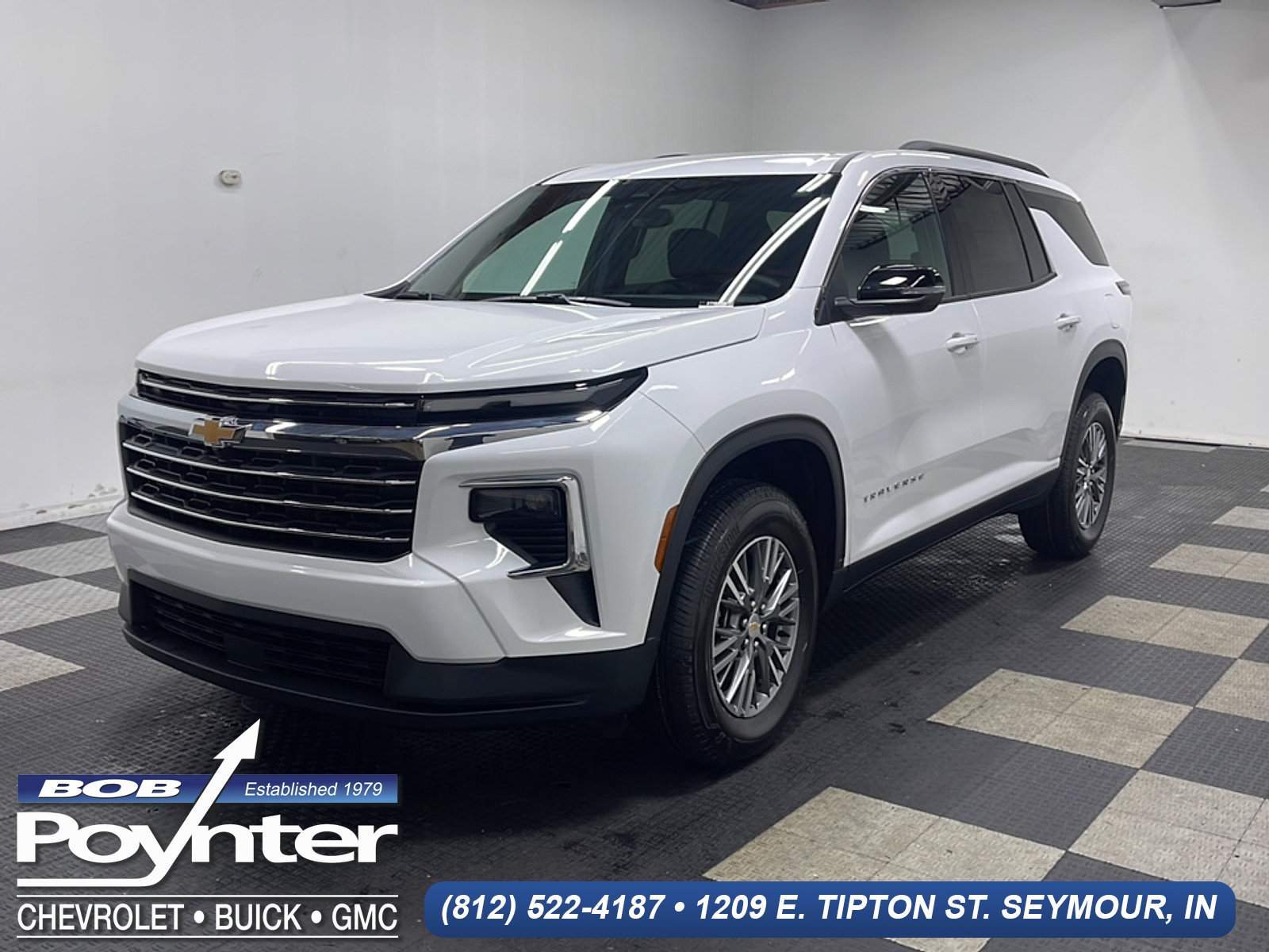 New 2027 Chevrolet Traverse LT w/ LPO, Floor Liner Package FWD image 1