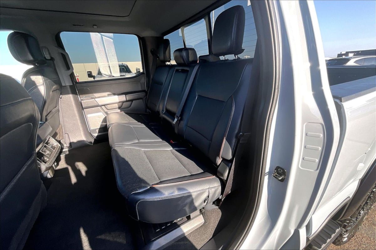 Used 2024 Ford F250 Lariat w/ Lariat Ultimate Package AWD/4WD image 22