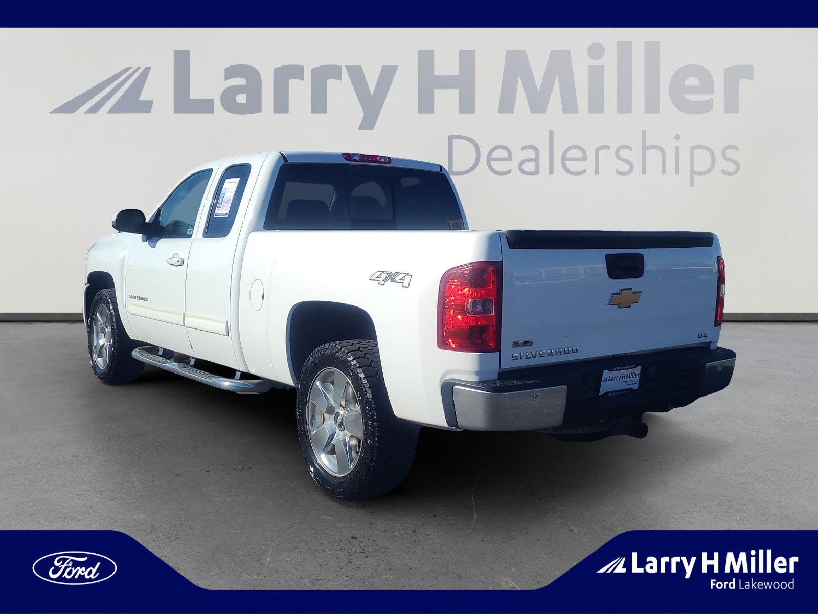 Used 2011 Chevrolet Silverado 1500 LTZ w/ LTZ Plus Package image 3