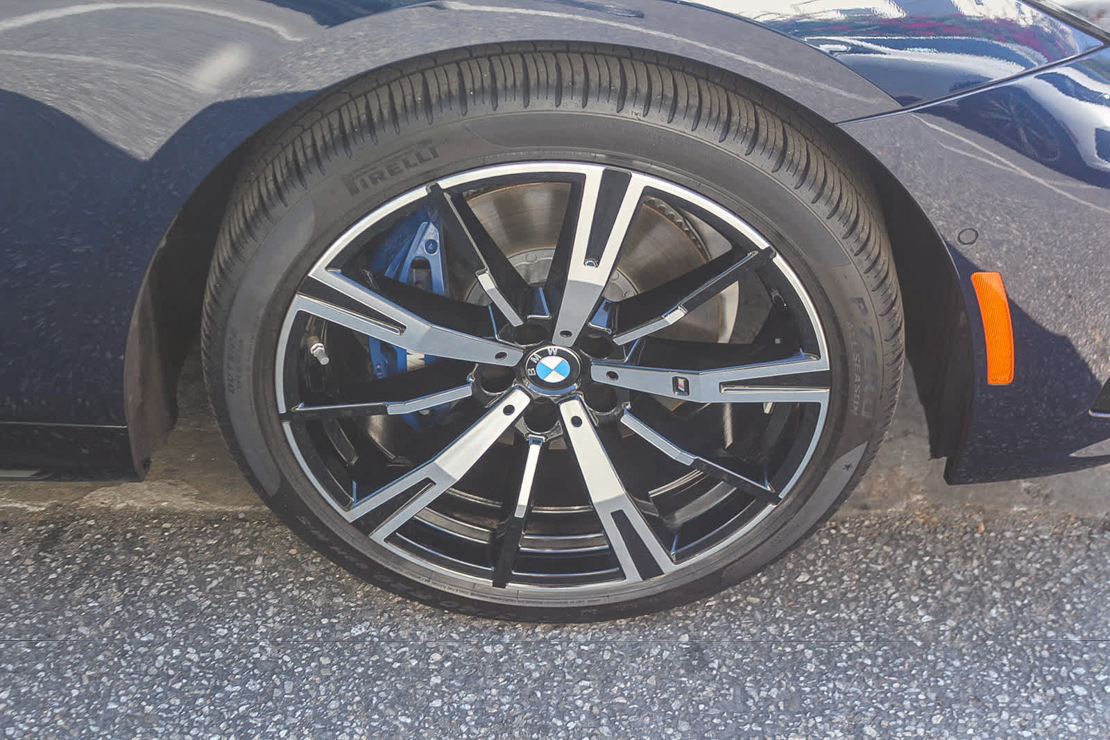 Used 2026 BMW 530i w/ M Sport Package RWD image 9