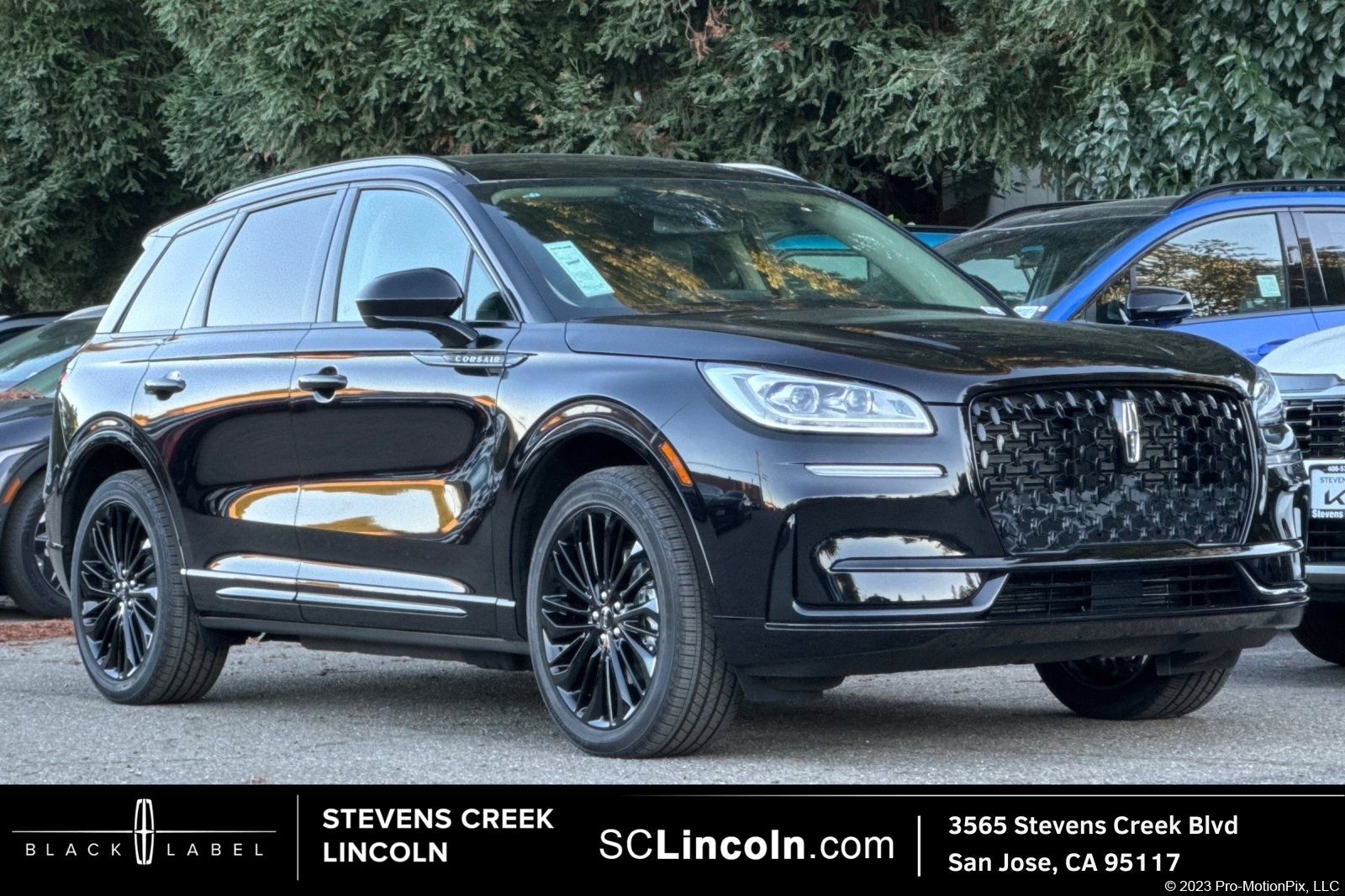 New 2025 Lincoln Corsair Grand Touring w/ Jet Appearance Package