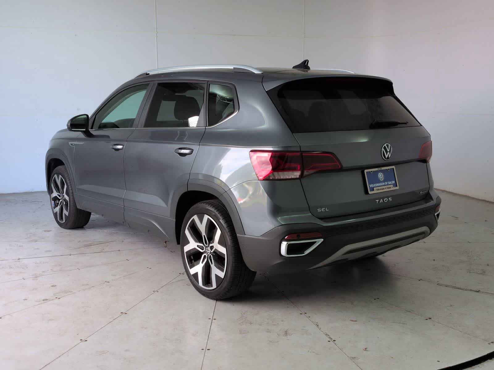 Certified 2022 Volkswagen Taos SEL AWD/4WD image 4
