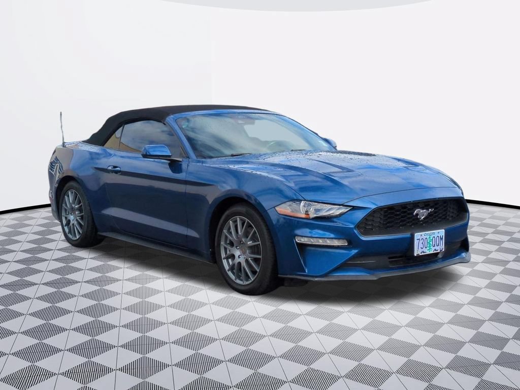 Used 2022 Ford Mustang Premium RWD image 8
