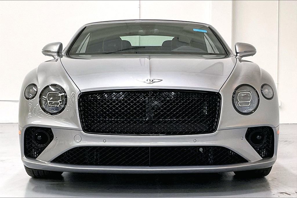 Used 2024 Bentley Continental GT image 2