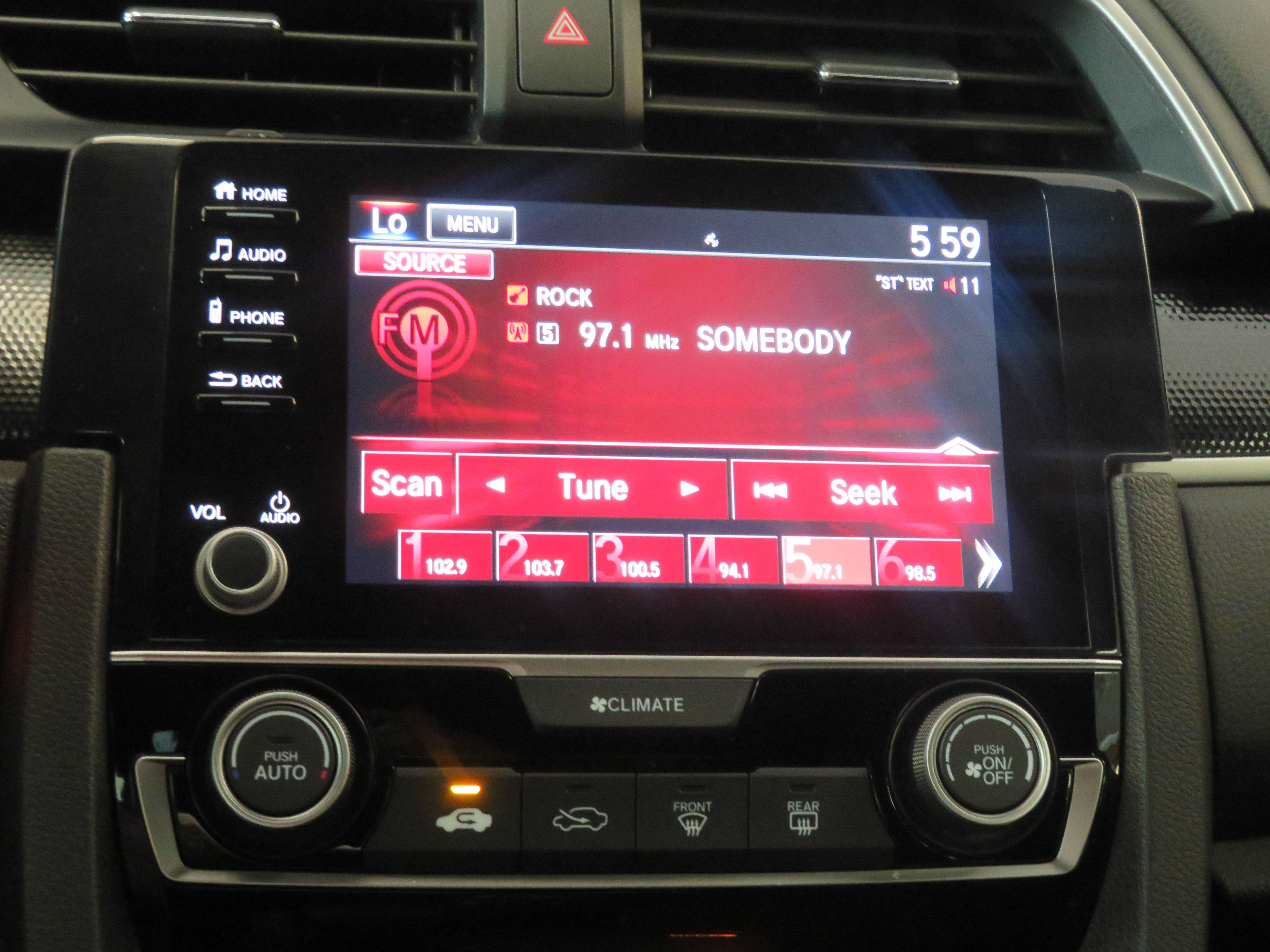 Used 2020 Honda Civic Sport image 36