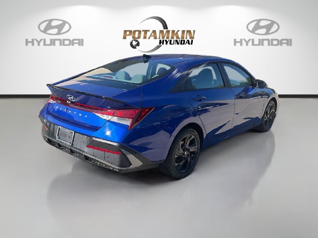 Certified 2026 Hyundai Elantra Sport FWD image 6