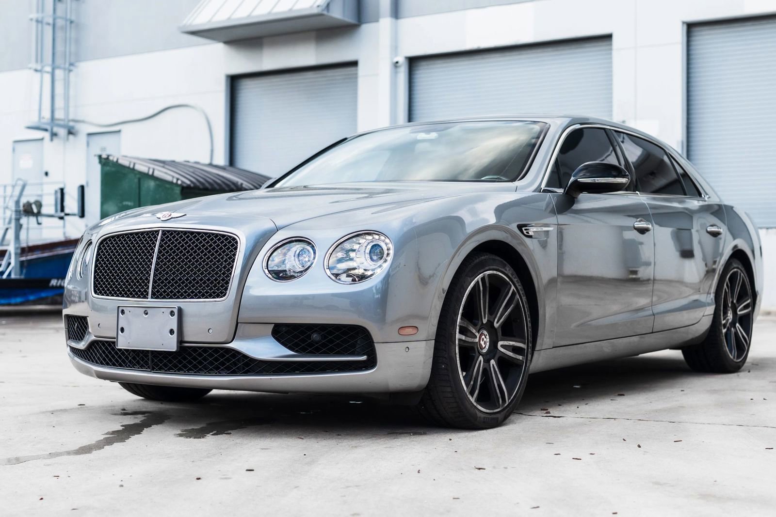Used 2017 Bentley Flying Spur S V8 image 4