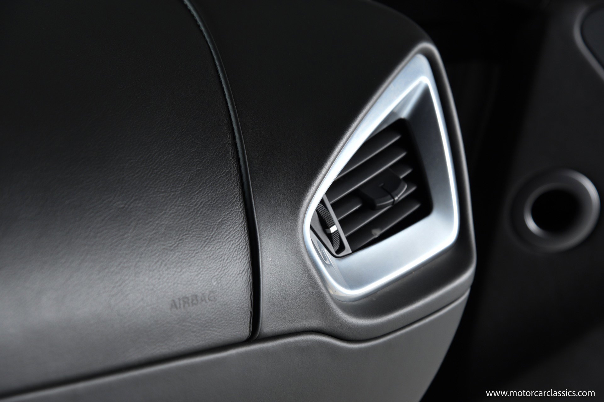 Used 2014 Aston Martin Vanquish Coupe RWD image 40