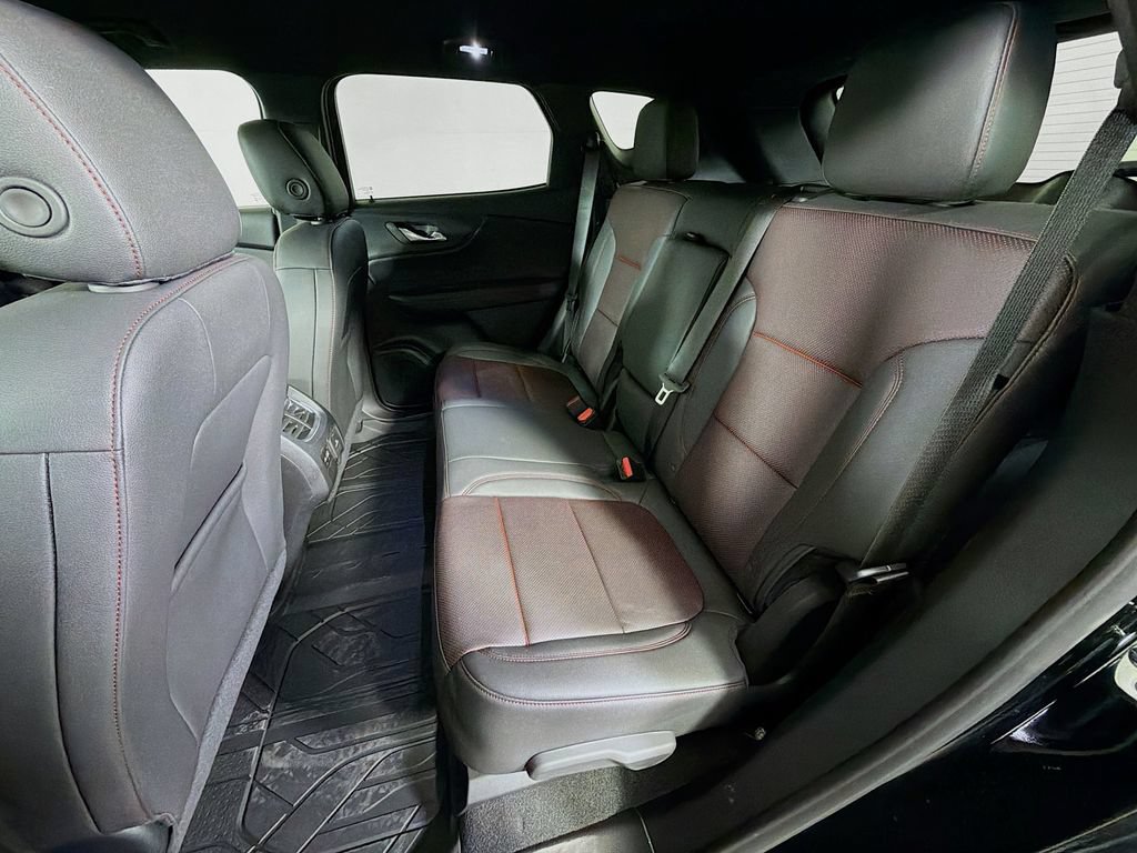 New 2026 Chevrolet Blazer RS w/ LPO, Floor Liner Package AWD/4WD image 18