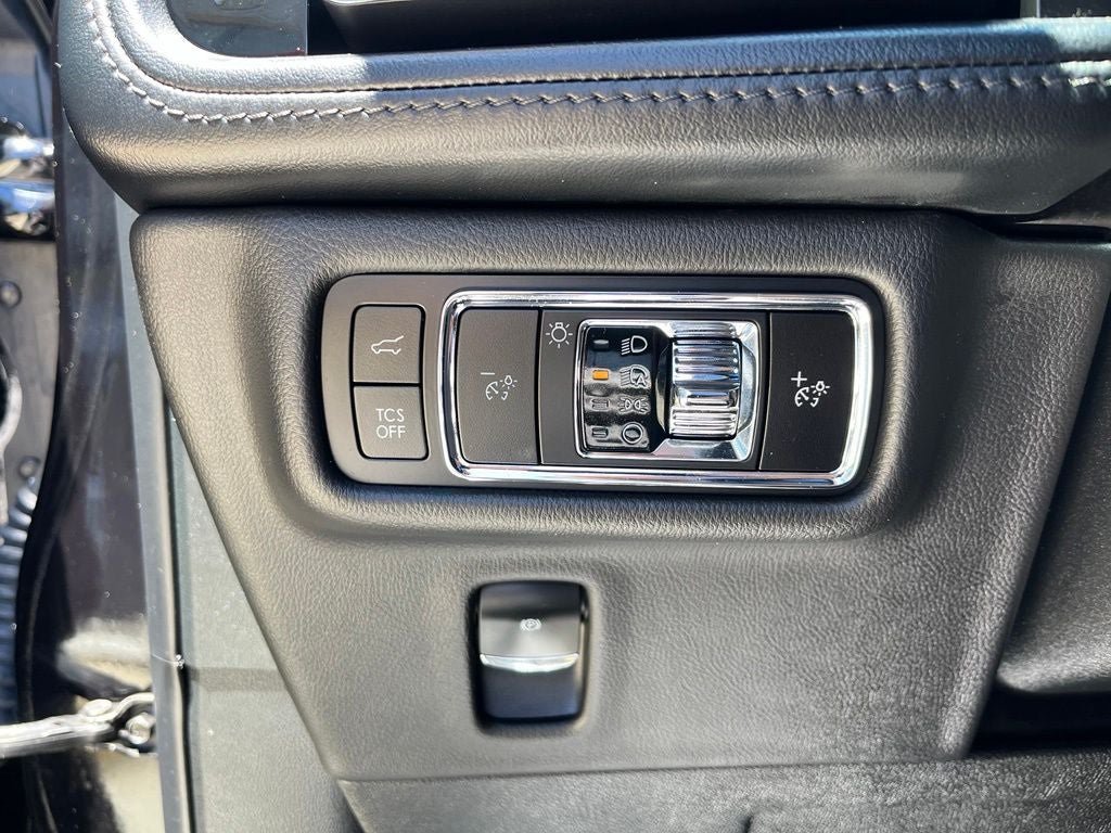 Certified 2023 Lincoln Nautilus AWD w/ Premium Package image 38